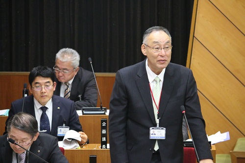 本日、議会最終日