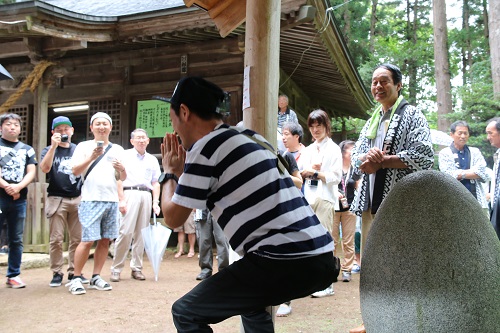 けつぴたしと叫んで病を治す