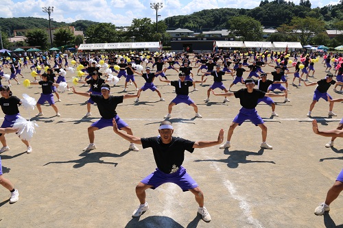 練習を重ねたYOSAKOIソーランを披露
