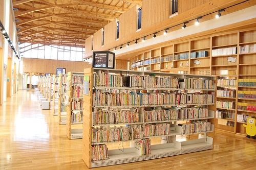 読書にはぜひ、ふみの森図書館をご利用ください