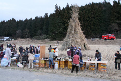 中小貫・吹田地区のどんど焼き