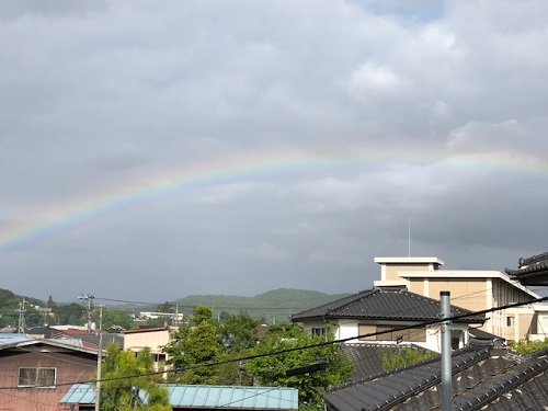 虹に願いを?