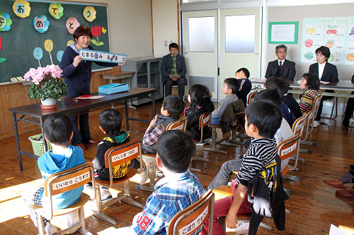 一日入学でも交通安全の大切さを教えています