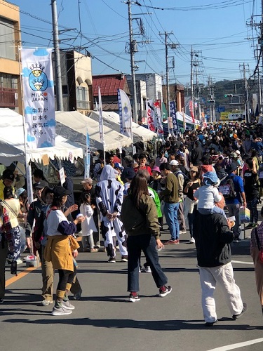 大にぎわいのうまいもの市