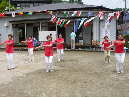 華麗なる踊りに、しばし癒されました