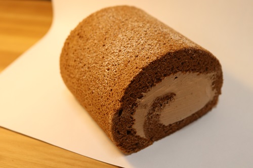 新発売!チョコレートロールケーキ