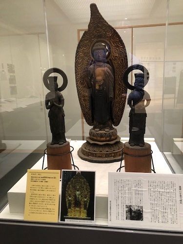 藤縄山安養寺のご本尊様(許可を得て撮影しています)