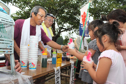 やはりお祭りといえば、かき氷は外せません