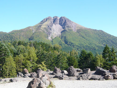 威風堂々の奥白根山