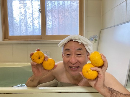 衝撃の柚子湯セミヌード