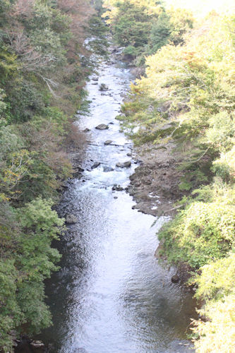 馬門の滝の下流部。これからの紅葉が楽しみです