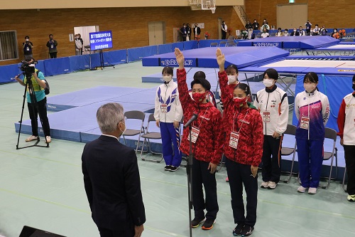 選手宣誓（山田選手・谷口選手）