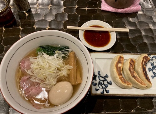 このラーメンと餃子の組み合わせが最高