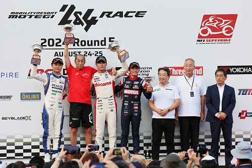 全日本スーパーフォーミュラ選手権第5戦の表彰式