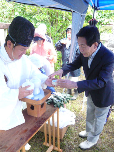 宮司さんと渡邉商工会長さん