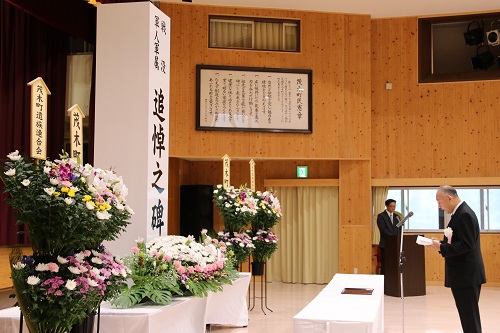 全ての御霊に追悼の意を表します