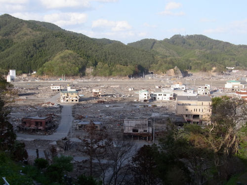 昨年５月の大槌町の様子。あの大災害を忘れてはなりません