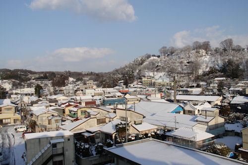 役場から見た町の様子。どこも真っ白です