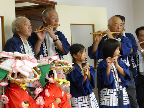 小学生の後継者が生まれた笛