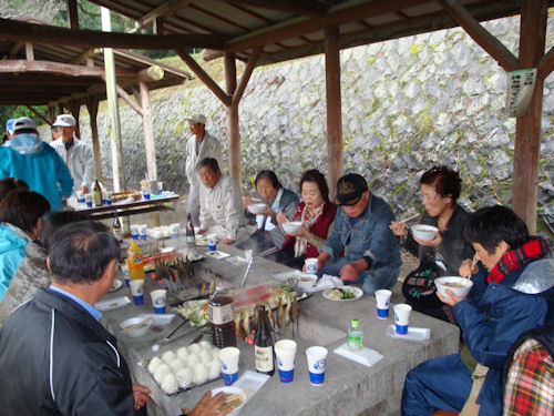 アユの塩焼きなど、大瀬のおいしいものを満喫しました