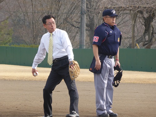 広瀬警察署長の見事な？始球式