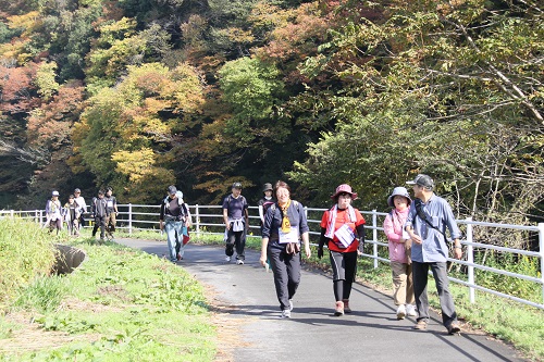 紅葉を満喫しながら