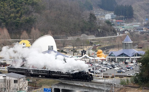 「道の駅もてぎ」にぜひお越しください!